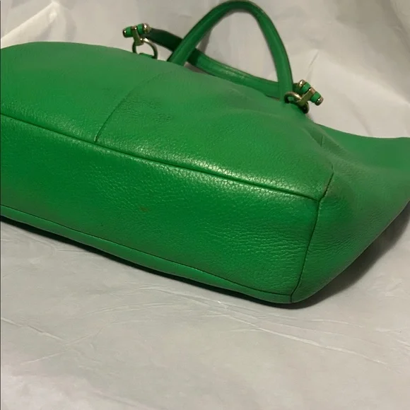 Coach Vibrant Green Leather Shoulder Bag - Picture 6 of 12